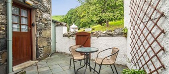 Stanger Cottage -  a cottage that sleeps 4 guests  in 2 bedrooms