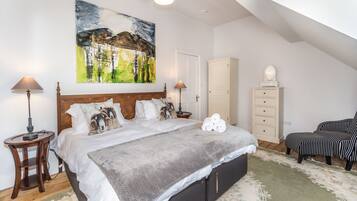 4 habitaciones, tabla de planchar con plancha y wifi gratis