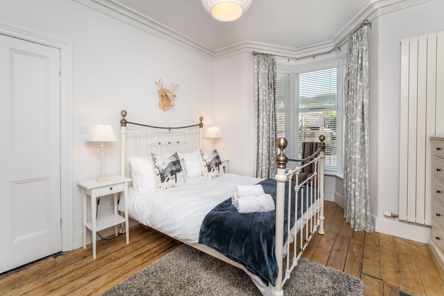 4 bedrooms, iron/ironing board, free WiFi, bed sheets