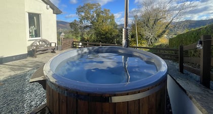 Rock Lynn - a bungalow that sleeps 4 guests in 2 bedrooms