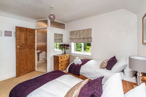 3 soverom, strykejern/-brett, wi-fi (inkludert) og sengetøy