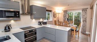 Appletree -  a house that sleeps 6 guests  in 3 bedrooms