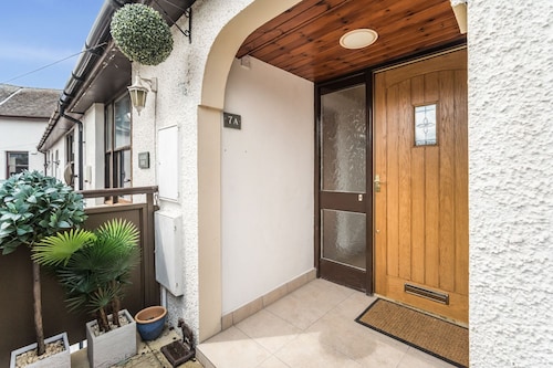 Alban Rise -  a maisonette that sleeps 5 guests  in 3 bedrooms