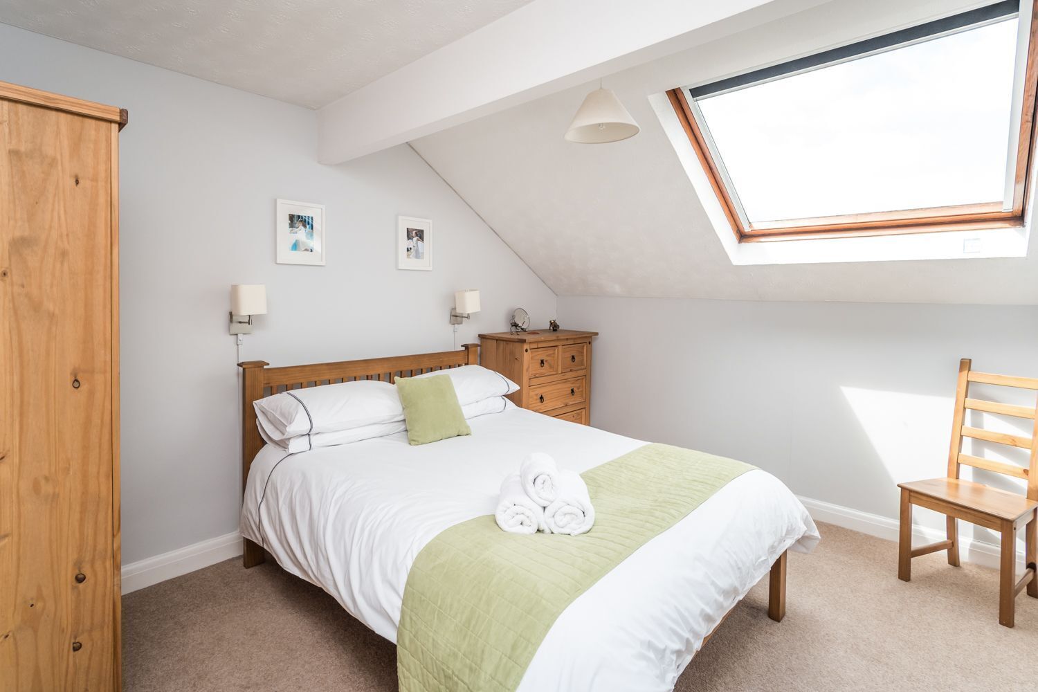 3 bedrooms, iron/ironing board, free WiFi, bed sheets