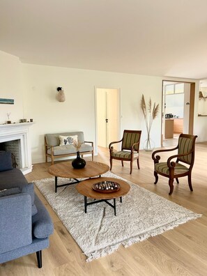 Fernseher, DVD-Player