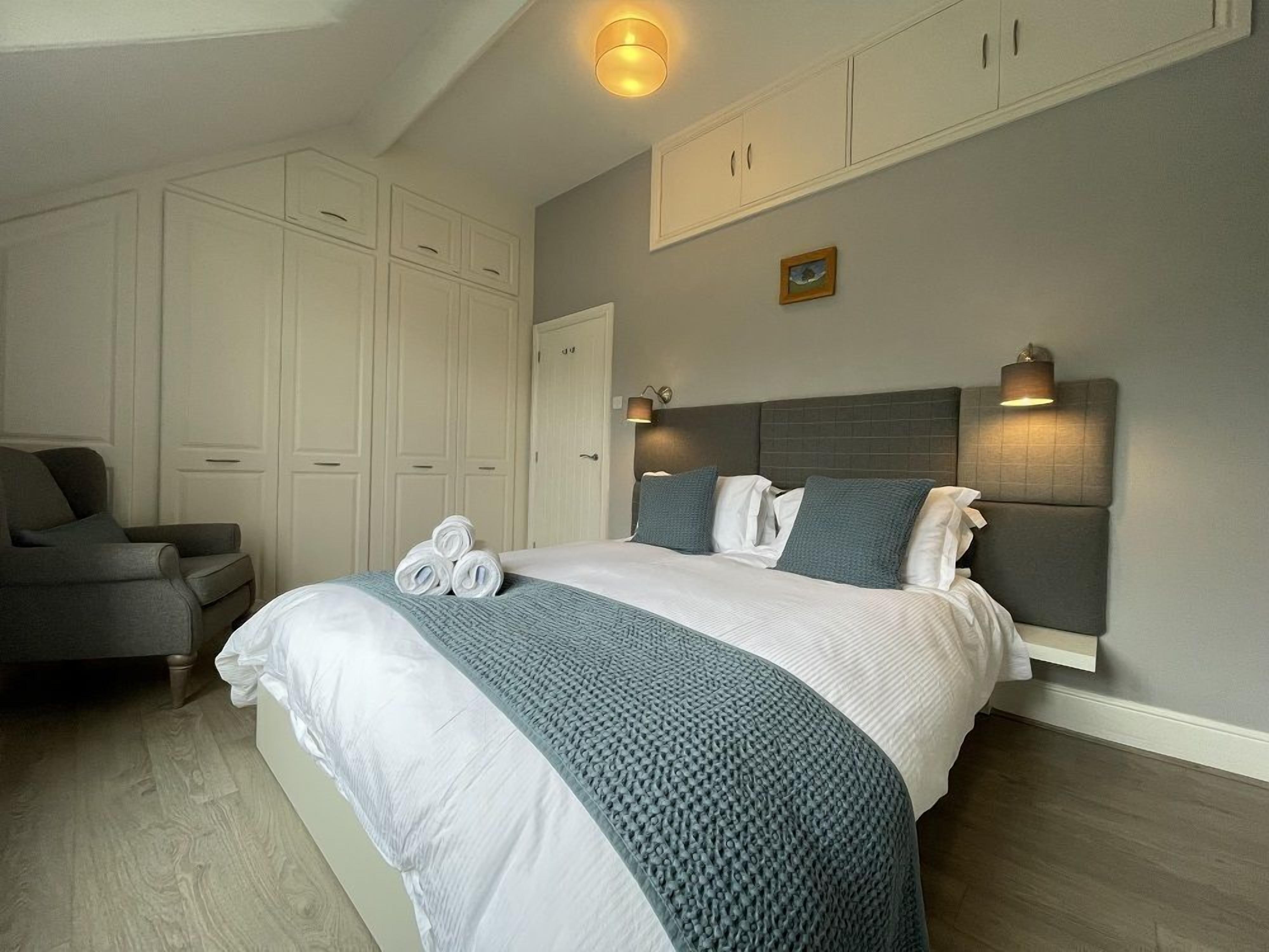 2 soverom, strykejern/-brett, wi-fi (inkludert) og sengetøy