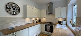 Fairbank -  a cottage that sleeps 4 guests  in 2 bedrooms