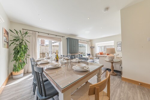 Cherry Garth - a house that sleeps 8 guests in 4 bedrooms