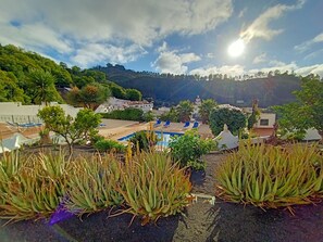 Property grounds - Comfortable studio with mountain view  (Moya)