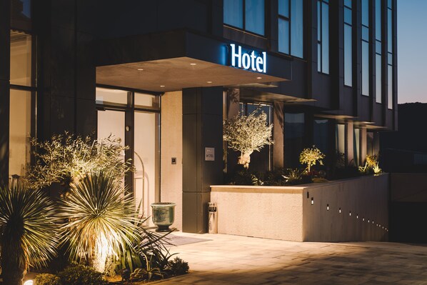 Front of property - Aurel Coast (Radanovici)