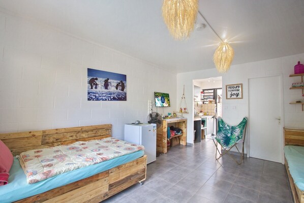2 bedrooms, Internet, bed sheets