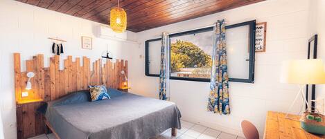 2 bedrooms, internet, bed sheets