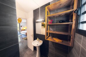 Hair dryer, towels