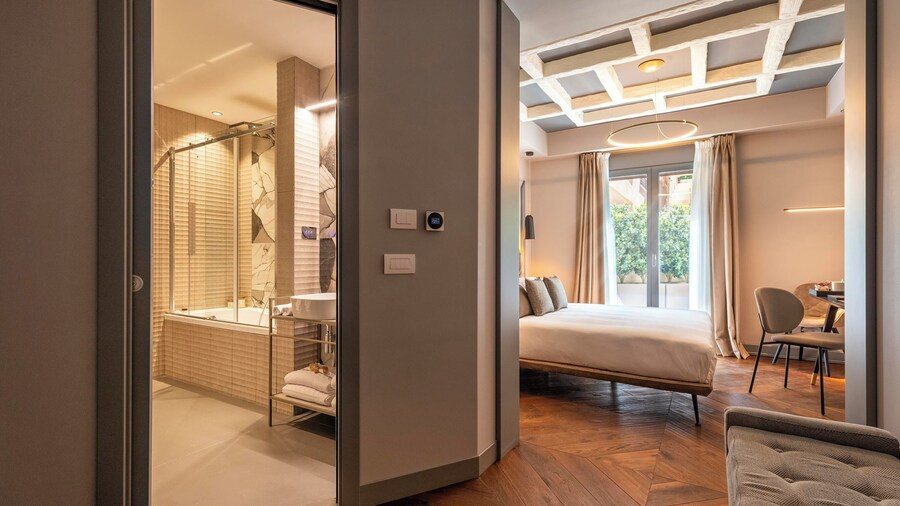 Loly Boutique Hotel