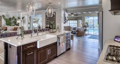 SIESTA KEY-Single family home completely updated with in ground pool and cage.