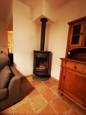 Interior - T2 independent terrace and swimming pool in a quiet area (Flassans-sur-Issole)