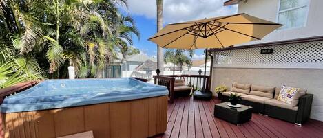 Bain à remous extérieur