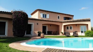 Piscine extérieure