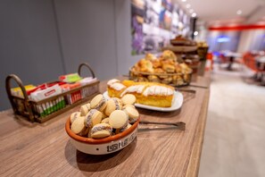 Free daily buffet breakfast - Cilene del Fuego Suites & Spa (Ushuaia)