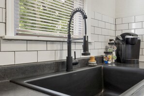 Interior - DOWNTOWN OWASSO! Newly Remodeled. The Birch Nest (Owasso)