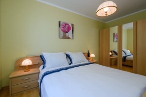 2 Schlafzimmer, Bügeleisen/Bügelbrett, kostenloses WLAN, Bettwäsche