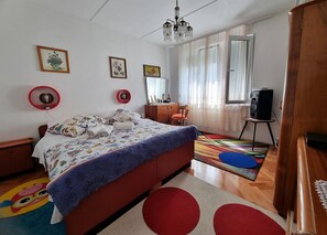 1 Schlafzimmer, Bügeleisen/Bügelbrett, kostenloses WLAN, Bettwäsche