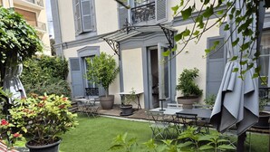 星評価なしの画像、5 / 180、ボタン