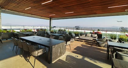 Holiday Inn Hotel and Suites Mexico Felipe Angeles Airport by IHG