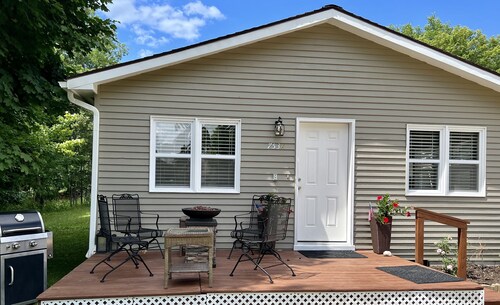 Newly remodeled home two blocks from Lake Charlevoix. 5 miles to Boyne Mt.
