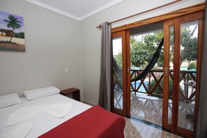 Quarto casal standard | Wi-Fi de cortesia, roupa de cama