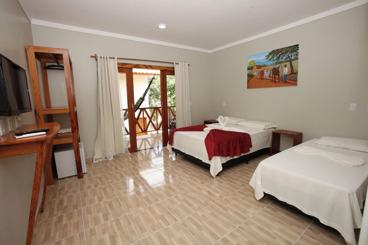 Superior Triple Room | 1 bedroom, free WiFi, bed sheets