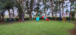 Utendørs lekeområde for barn