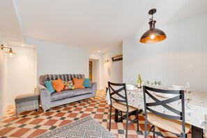 Dining - 2 Bed in Appledore (oc-cosyn) (Appledore)