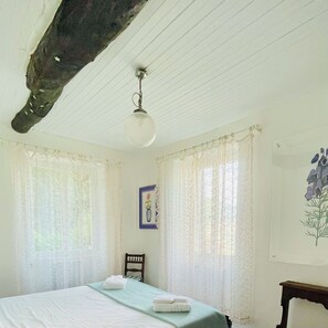 3 camere, ferro/asse da stiro, Wi-Fi gratuito, lenzuola