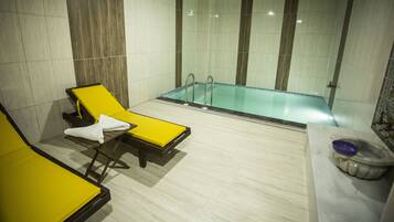 Sauna, hot tub, steam room, hot springs, mud baths, 6 treatment rooms