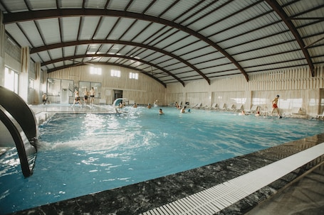 4 indoor pools. Tokat Termal Kaplıcaları