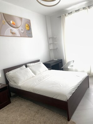 2 bedrooms, desk, iron/ironing board, free WiFi