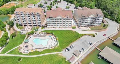 #113 Pointe - 1 Bedroom Lakefront Condo at Mariners SML