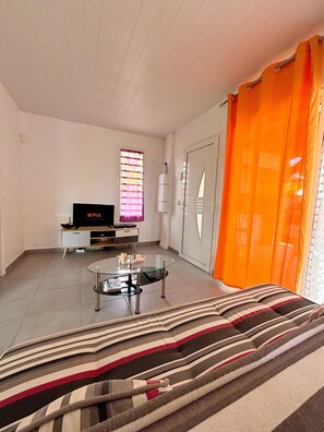 1 bedroom, iron/ironing board, free WiFi, bed sheets - Bunghello Village - Private Pool Comfort & Relaxation in Guadeloupe (Trois-Rivières)