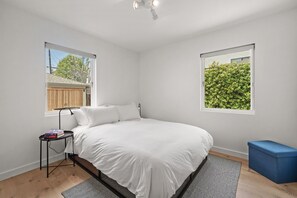 3 habitaciones, escritorio, wifi y ropa de cama 