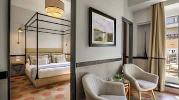 Suite, Terrace | Minibar, in-room safe, soundproofing, WiFi (free)