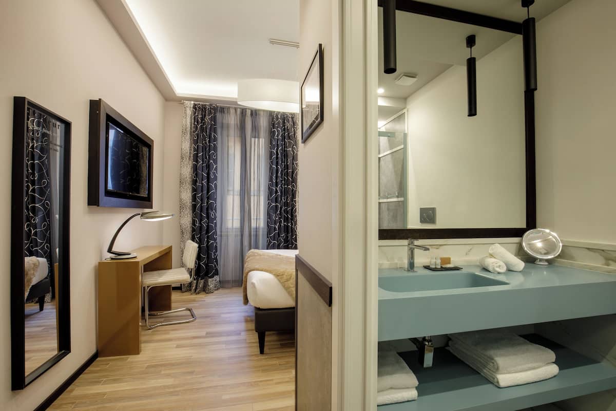 Kamar Double Superior | 1 kamar tidur, minibar, brankas, dan kedap suara
