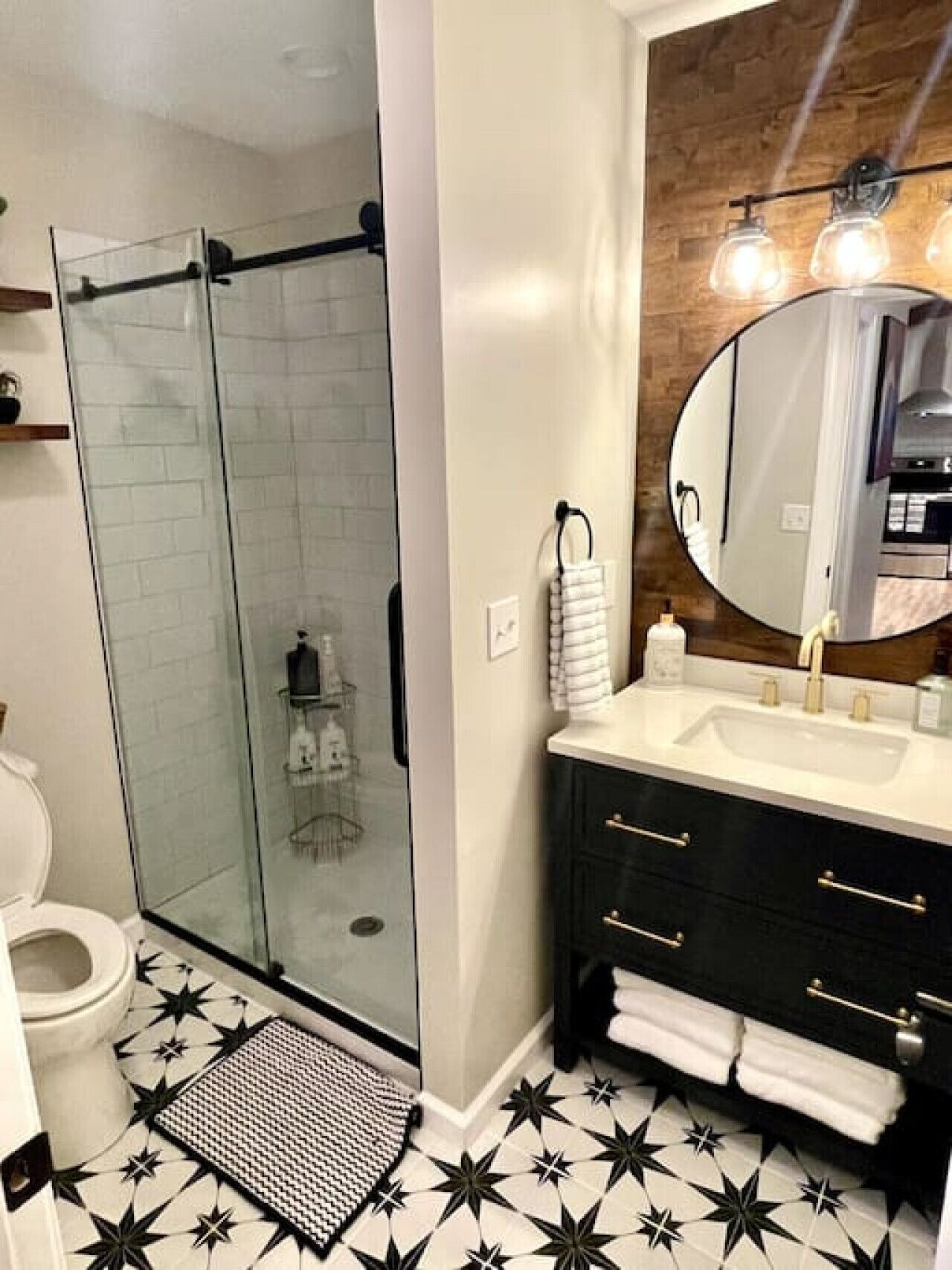 淋浴设施、吹风机