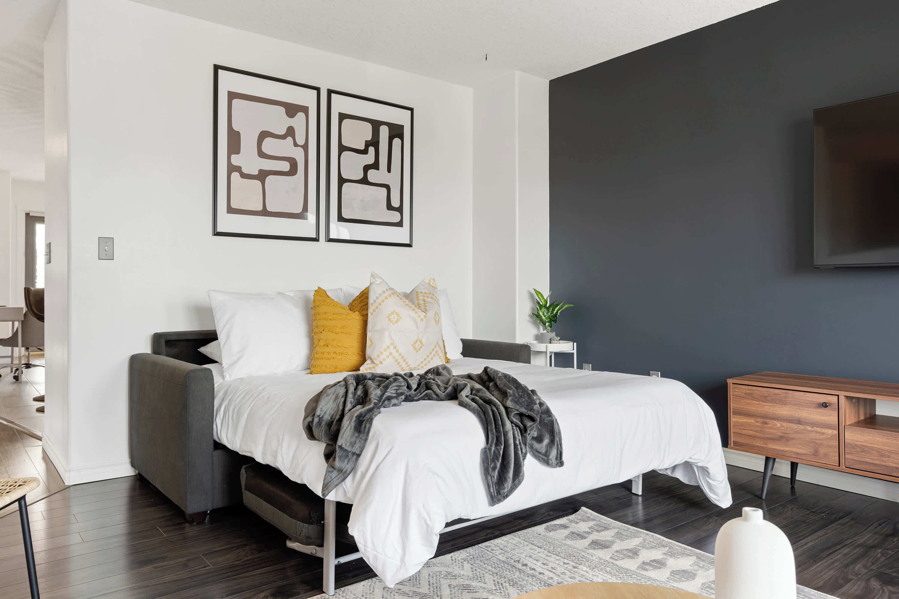 3 bedrooms, desk, iron/ironing board, WiFi