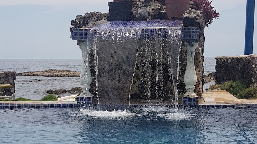 Hotel La Cueva De Limón