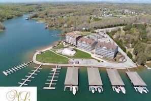Marina - #116 Pointe - 1 Bedroom Lakefront Condo at Mariners SML (Huddleston)