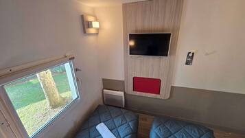 Standard Room, 2 Single Beds | Bed sheets