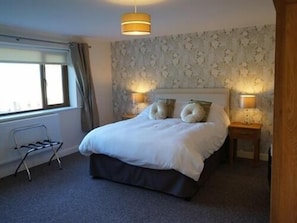 Casa de campo, baño compartido (for up to 10 people) | 2 habitaciones