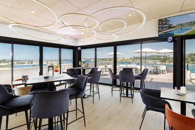 Golden Tulip Martigues Provence