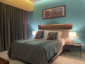 1 slaapkamer, een strijkplank/strijkijzer, gratis wifi, beddengoed